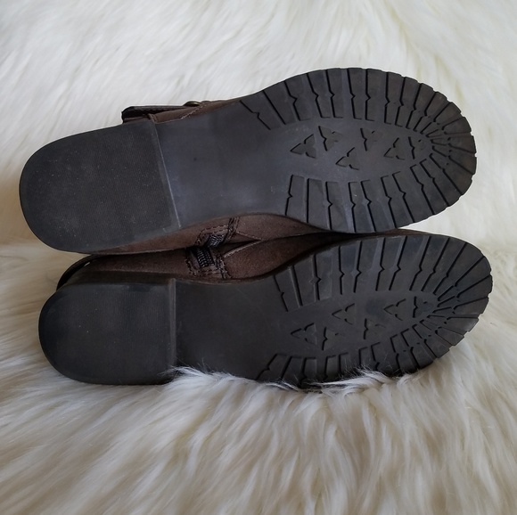 Fur Lined Boots - Picture 3 of 5